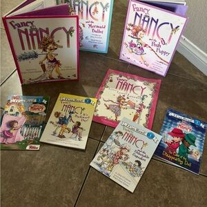 Fancy Nancy Children's Book Set